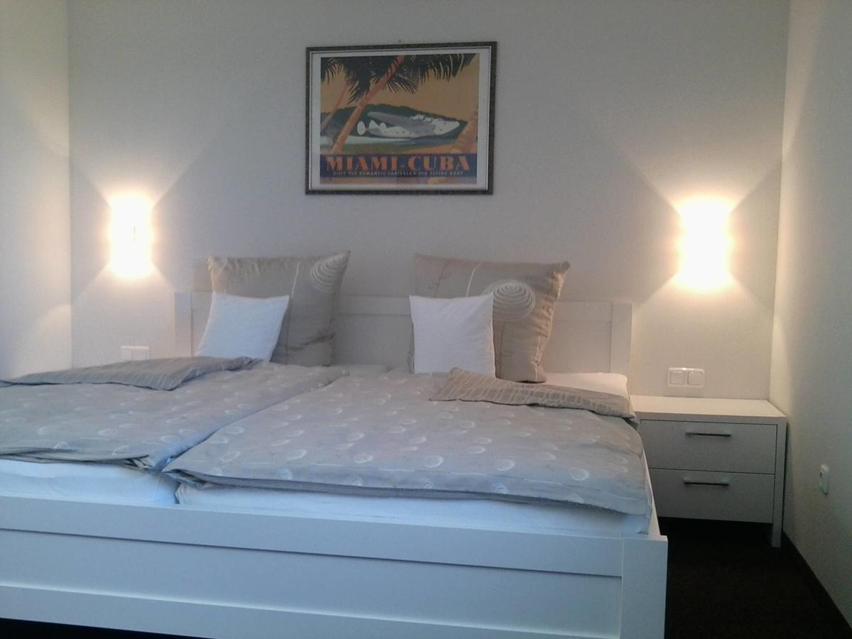 Flugplatzrestaurant Wallmuhle Hotel Atting Esterno foto